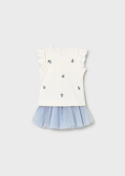 Conjunto de falda de tul y playera con holanes bebé